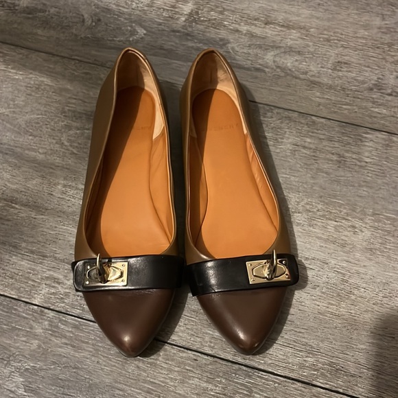 Givenchy women’s flats size EU 37 US 7 - Picture 4 of 4